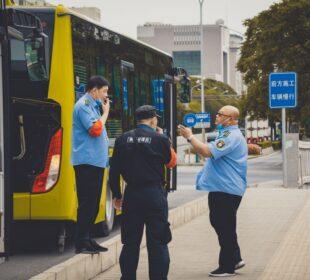 Co naprawdę robi dyspozytor miejskich autobusów