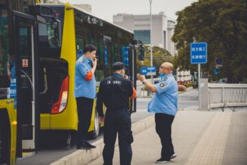 Co naprawdę robi dyspozytor miejskich autobusów