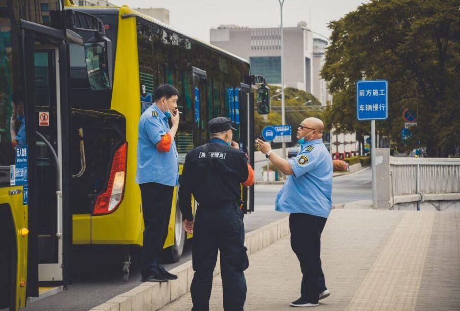 Co naprawdę robi dyspozytor miejskich autobusów