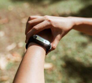 Co potrafi współczesny smartwatch poza liczeniem kroków