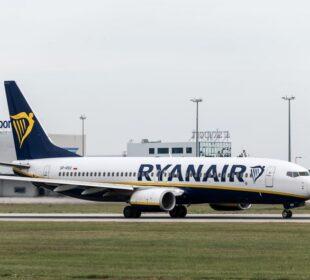 Dlaczego Ryanair lata z Modlina zamiast z Warszawy