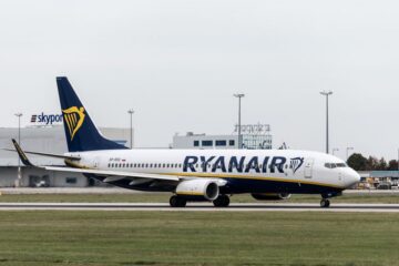Dlaczego Ryanair lata z Modlina zamiast z Warszawy