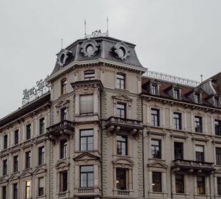 Dlaczego Szwajcaria jest pełna banków