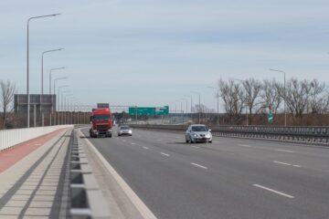 Ile samochodów przejeżdża dziennie przez polskie autostrady