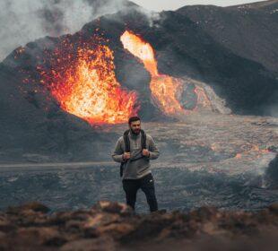 Islandia mierzy się z lawą i turystami. Erupcje zmieniły ruch wokół Reykjaviku