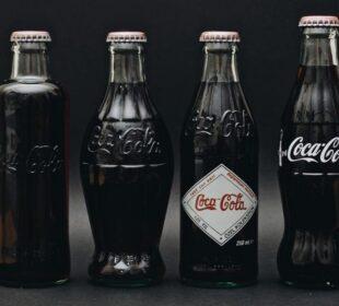 Jak Coca-Cola stała się jedną z najbardziej rozpoznawalnych marek świata