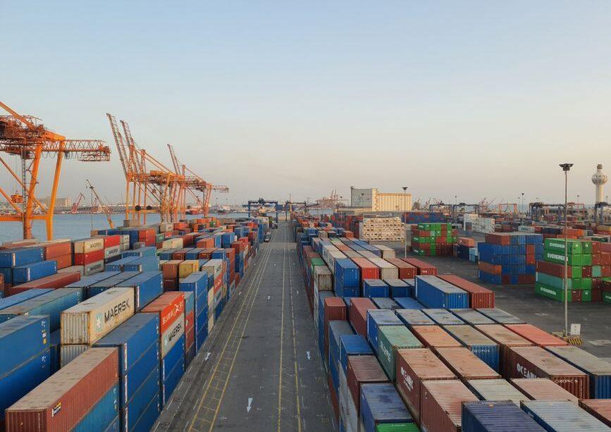 Jak działa największy port kontenerowy w Polsce