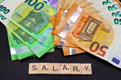 Jak wygląda finansowa strona zmiany pracy