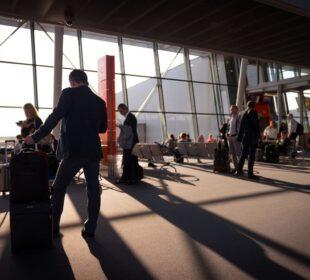 Lotnisko Chopina kontra Kraków Airport - jak wygląda konkurencja o pasażera