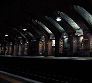 Metro w Londynie ma ponad 160 lat. Najstarsza sieć podziemna świata wciąż się rozbudowuje