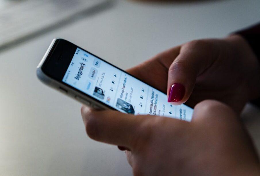 TikTok kontra Instagram - jak aplikacje walczą o każdą minutę naszego czasu